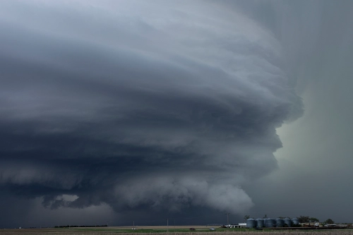 Thunderstorm features